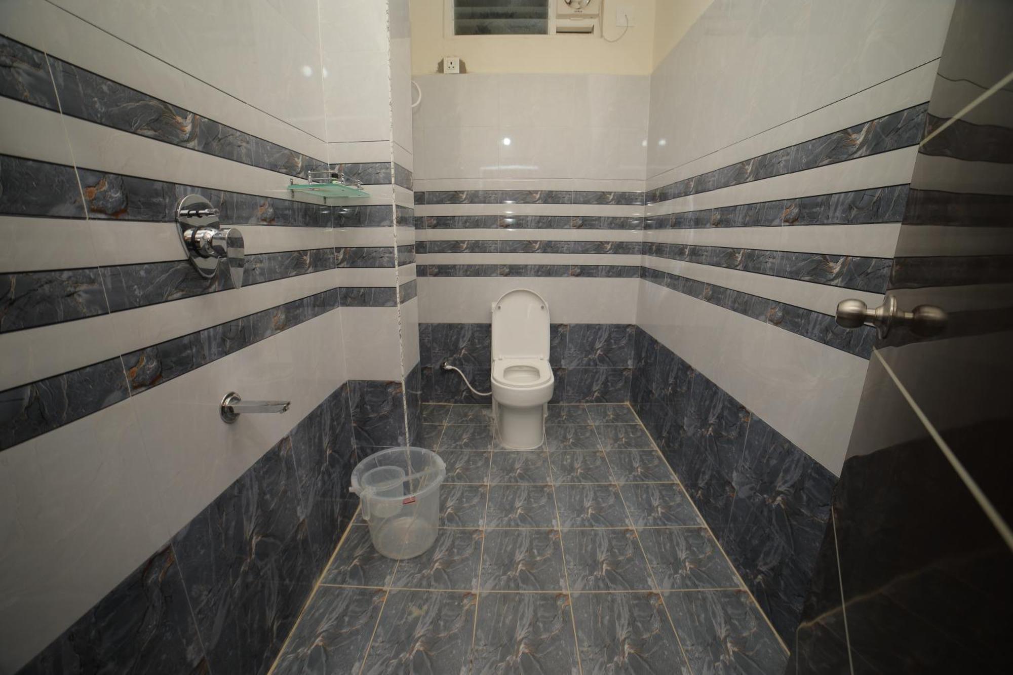 Hotel Sri Ganesh Residency Tirupati Esterno foto